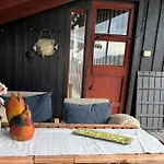 8 Person In Frosta Vollen (Trondelag)